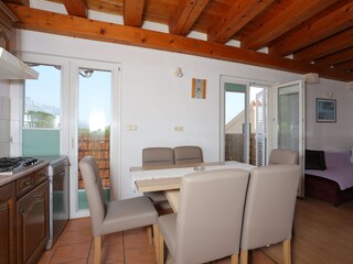Apartment Brela Features 13