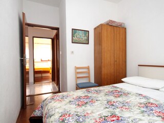 Apartment Gdinj Features 15