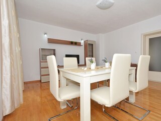 Apartment Arbanija Ausstattung 5