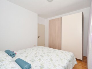 Apartment Arbanija Ausstattung 9