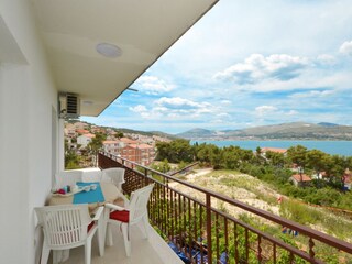 Apartment Arbanija Ausstattung 10