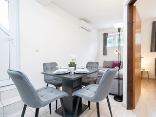 Apartment Povljana Ausstattung 13