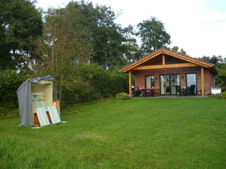 See, Niedersachsen· Ammerland· Bad Zwischenahn Frau Almuth Neumann See, Niedersachsen· Ammerland· Bad Zwischenahn Frau Almuth Neumann