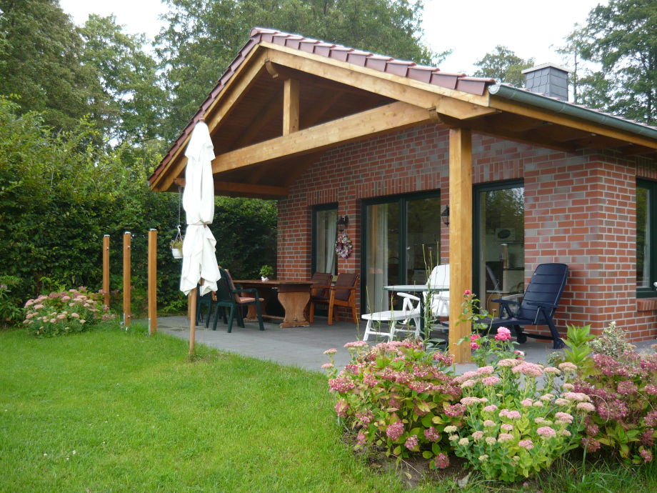 See, Niedersachsen· Ammerland· Bad Zwischenahn Frau Almuth Neumann See, Niedersachsen· Ammerland· Bad Zwischenahn Frau Almuth Neumann