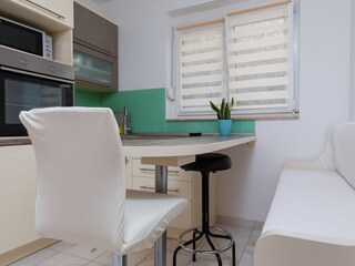 Apartment Dugi Rat Features 8