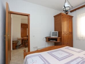 One bedroom apartment with terrace and sea view Stanići, Omiš (A-2818-b) - Stanici - image1