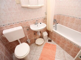 Apartment Zivogosce Ausstattung 8