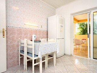 Apartment Zivogosce Ausstattung 22