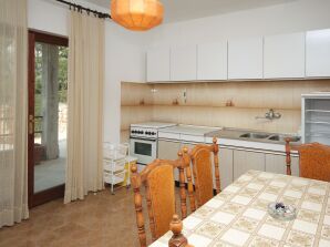 One bedroom apartment with terrace and sea view Nemira, Omiš (A-4834-a) - Nemira - image1