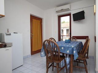 Apartment Vrboska Ausstattung 9