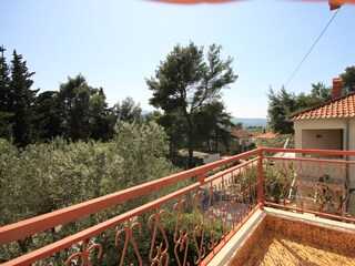 Apartment Vrboska Features 15