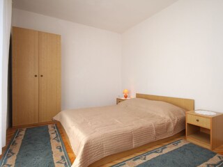 Apartment Vrboska Features 19