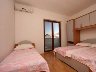 Apartment Starigrad Features 4