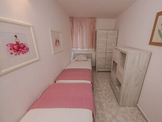 Apartment Okrug Gornji Features 19