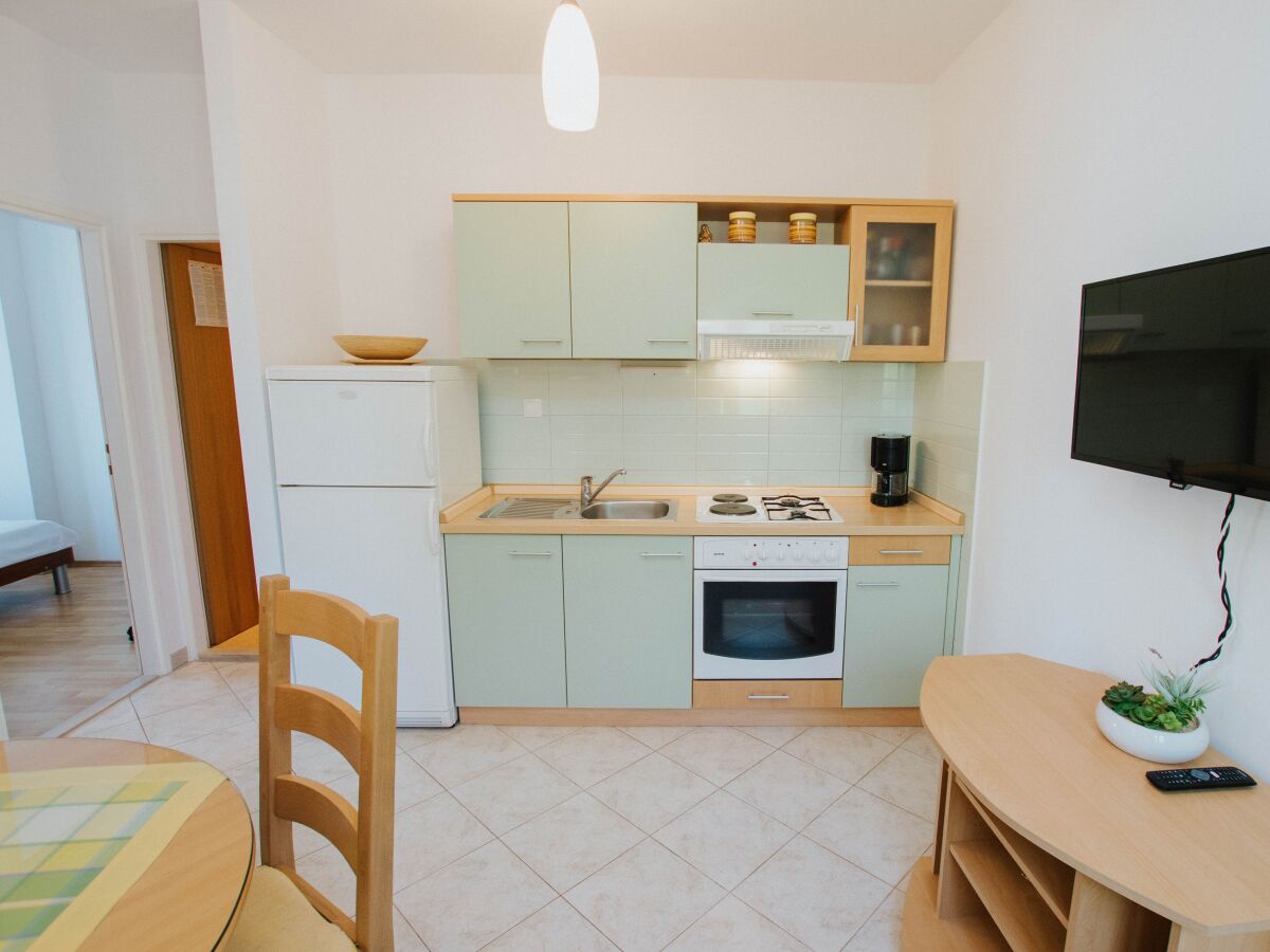 Apartment Arbanija Ausstattung 8