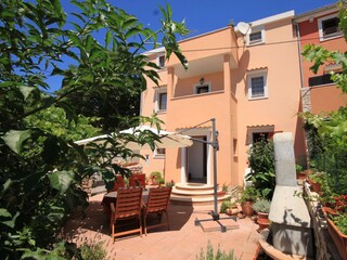 Apartment Ćunski Ausstattung 1