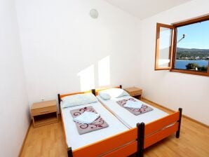 Two bedroom apartment near beach Rogoznica (A-10338-a) - Rogoznica - image1