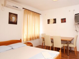 Apartment Orebic Features 1