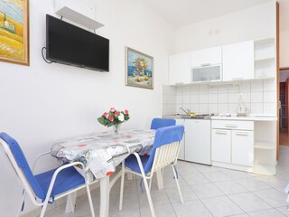Apartment Arbanija Ausstattung 1