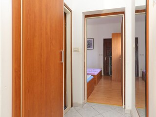 Apartment Arbanija Ausstattung 5