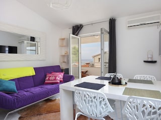 Apartment Jesenice bei Dugi Rat Features 10