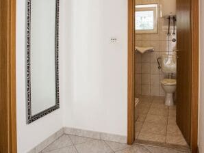 One bedroom apartment with balcony and sea view Sumpetar, Omiš (A-11798-b) - Jesenice bei Dugi Rat - image1