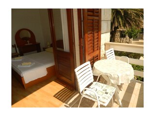 Apartment Povlja Ausstattung 3