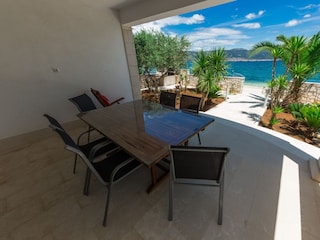 Apartment Arbanija Ausstattung 2
