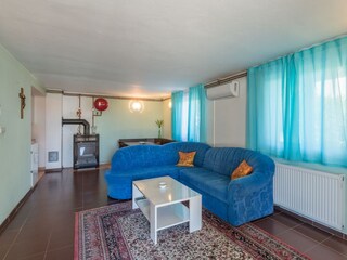 Ferienhaus Žbandaj Ausstattung 12
