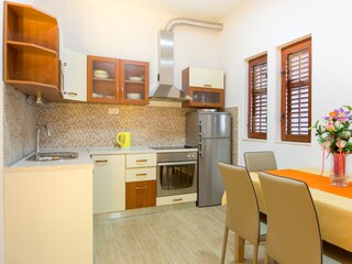 Apartment Kaštel Stari Features 3