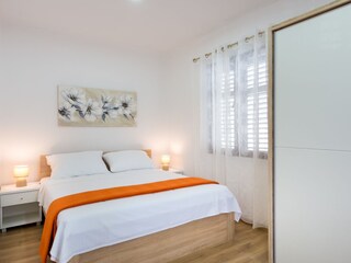 Apartment Kaštel Stari Features 4