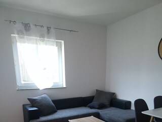 Apartment Lopar Features 2