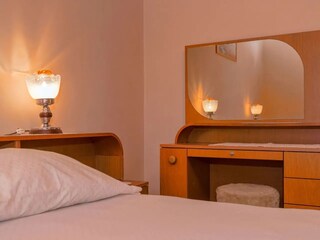 Ferienhaus Svirce Ausstattung 1