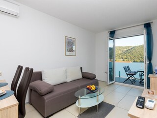 Apartment Grebastica Ausstattung 3