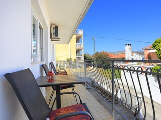 Apartment Arbanija Ausstattung 11