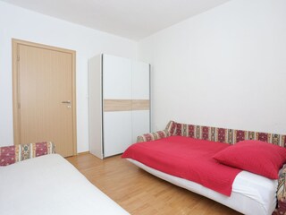 Apartment Arbanija Ausstattung 23