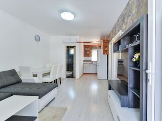 Apartment Povljana Features 7