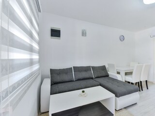 Apartment Povljana Features 8
