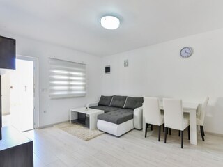 Apartment Povljana Features 9