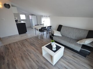 Apartment Povljana Ausstattung 9