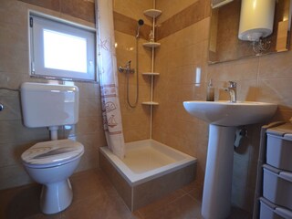 Apartment Povljana Ausstattung 12