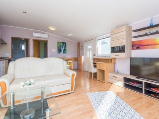 Apartment Povljana Ausstattung 1
