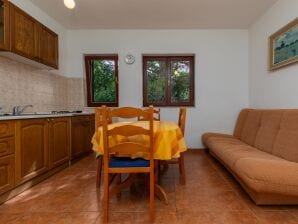 One bedroom apartment with balcony and sea view Mimice, Omiš (A-11045-b) - Marušići - image1