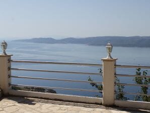 Ferienhaus Four bedroom house with terrace and sea view Lokva Rogoznica, Omiš (K-4328) - Ruskamen - image1