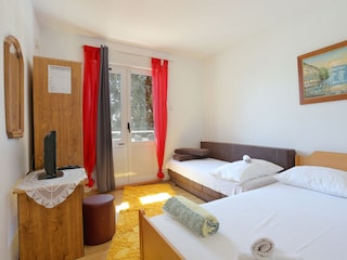 Apartment Zivogosce Features 4