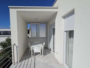 Two bedroom apartment with terrace Vrsi - Mulo, Zadar (A-19047-b) - Vrsi - image1