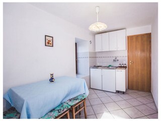 Apartment Lopar Features 2