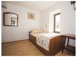 Apartment Lopar Features 6