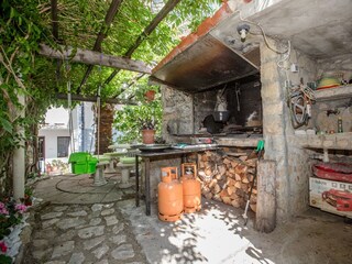 Apartment Lopar Features 4