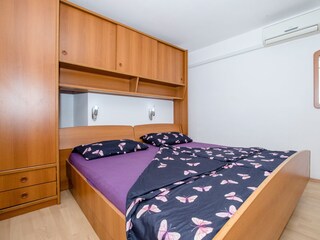 Apartment Lopar Features 9